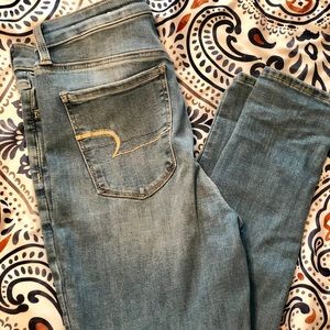 American Eagle Super High Waisted Jegging